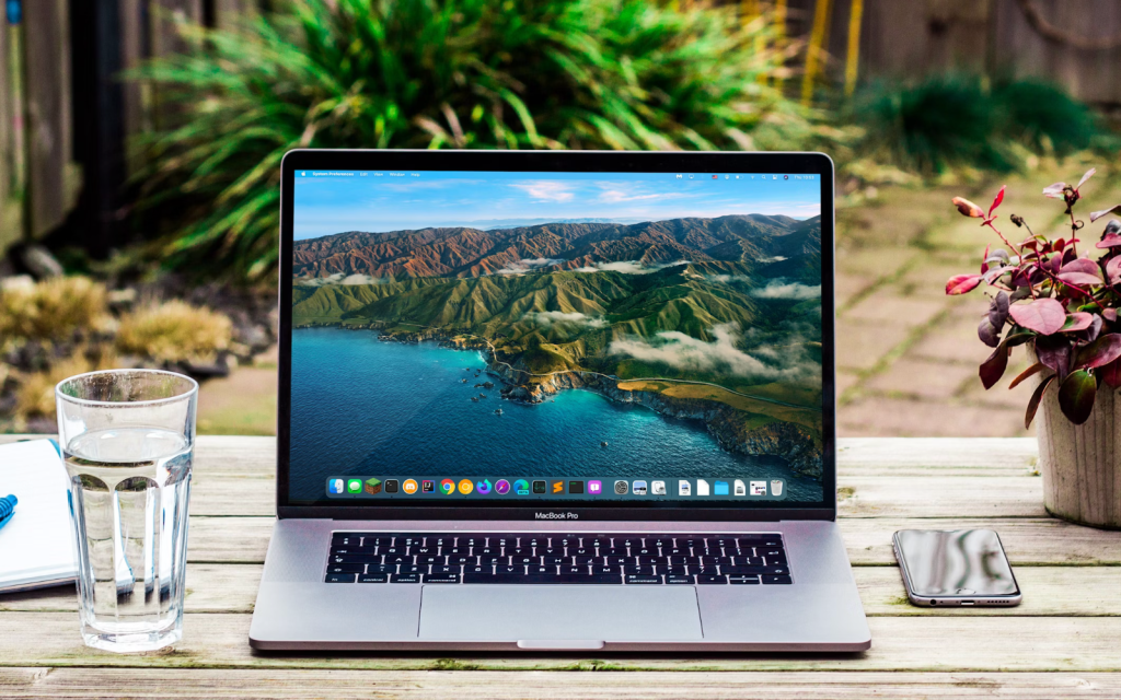 Laptop sitting on a table. Bram Naus/Unsplash